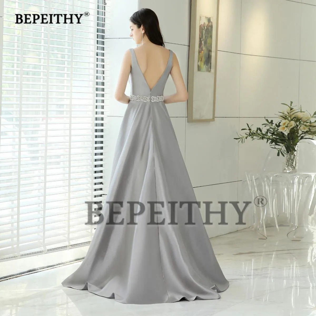 Bepeithyv Collo Abiti da sera con cintura di cristallo Vintage scollo a V Elegante abito formale Robe De Soiree Lunghezza pavime