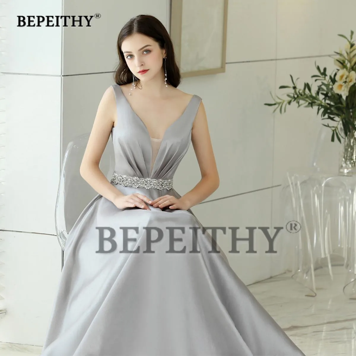 Bepeithyv Collo Abiti da sera con cintura di cristallo Vintage scollo a V Elegante abito formale Robe De Soiree Lunghezza pavime