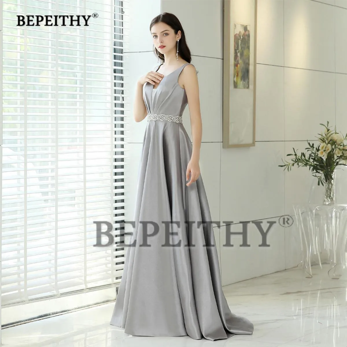 Bepeithyv Collo Abiti da sera con cintura di cristallo Vintage scollo a V Elegante abito formale Robe De Soiree Lunghezza pavime