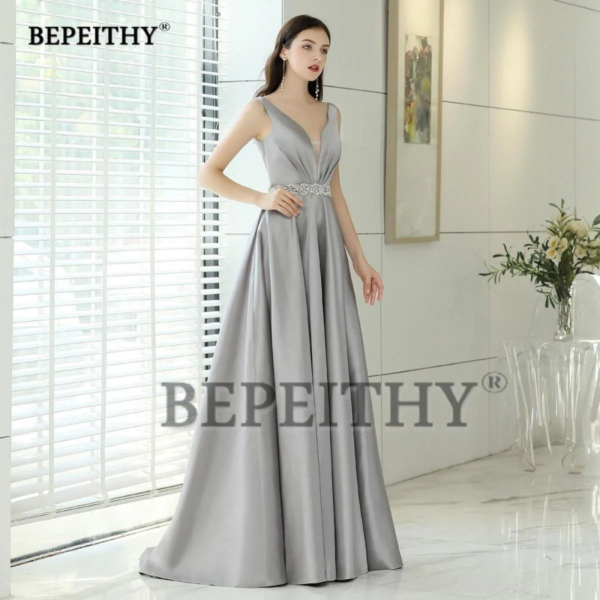 Bepeithyv Collo Abiti da sera con cintura di cristallo Vintage scollo a V Elegante abito formale Robe De Soiree Lunghezza pavime