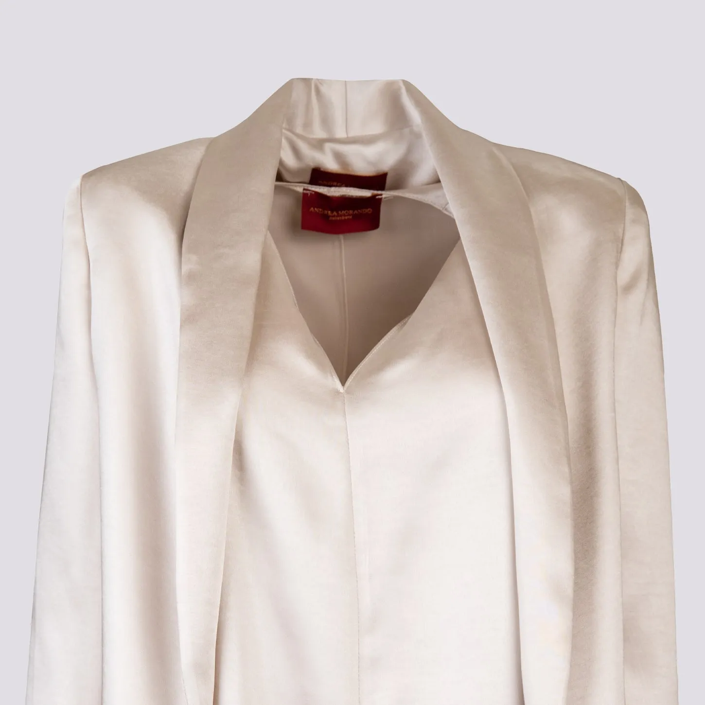 BLAZER SCIALLATO IN RASO COLOR CREMA