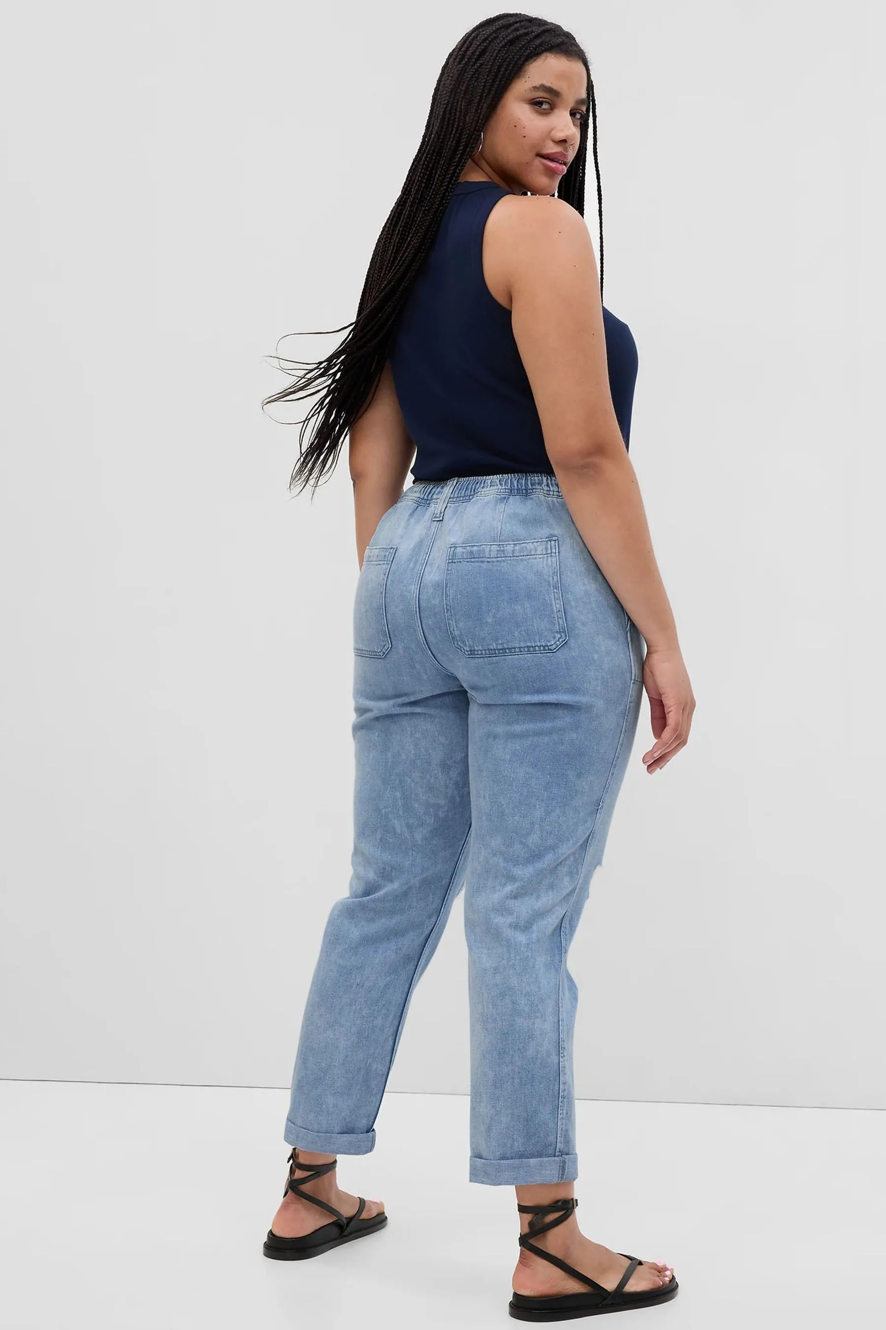 Gap - Mom Jeans a vita alta con strappi