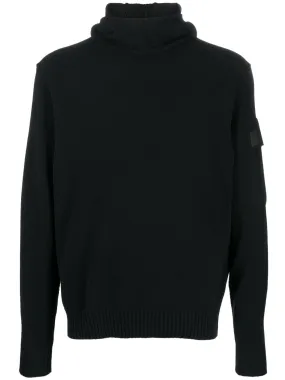 maglione nero con cappuccio