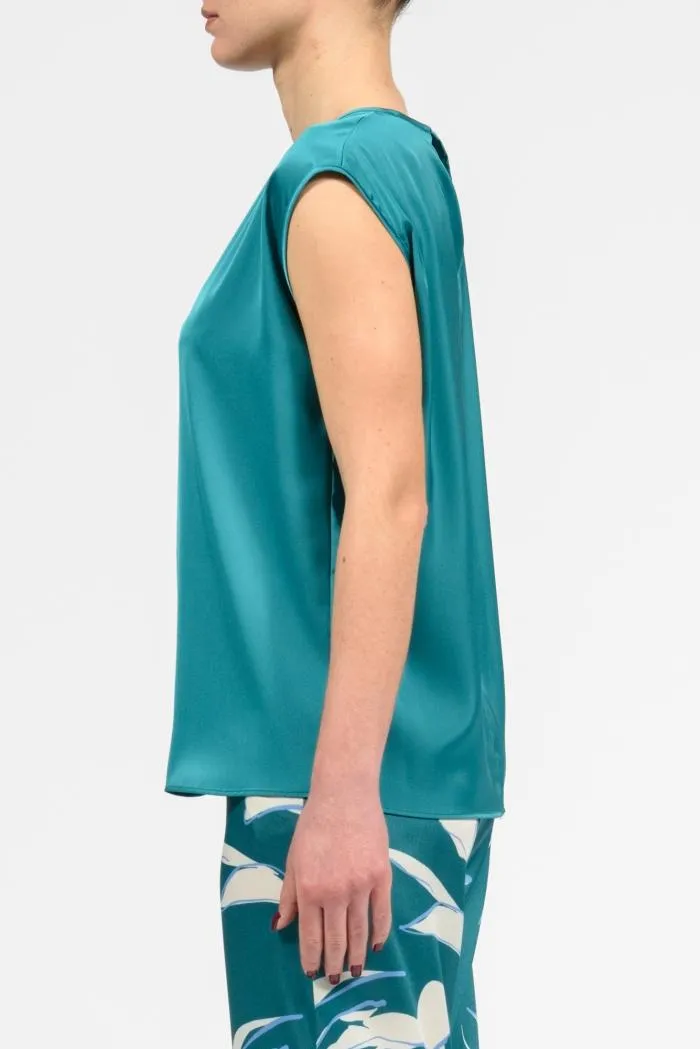Top raso con cintura